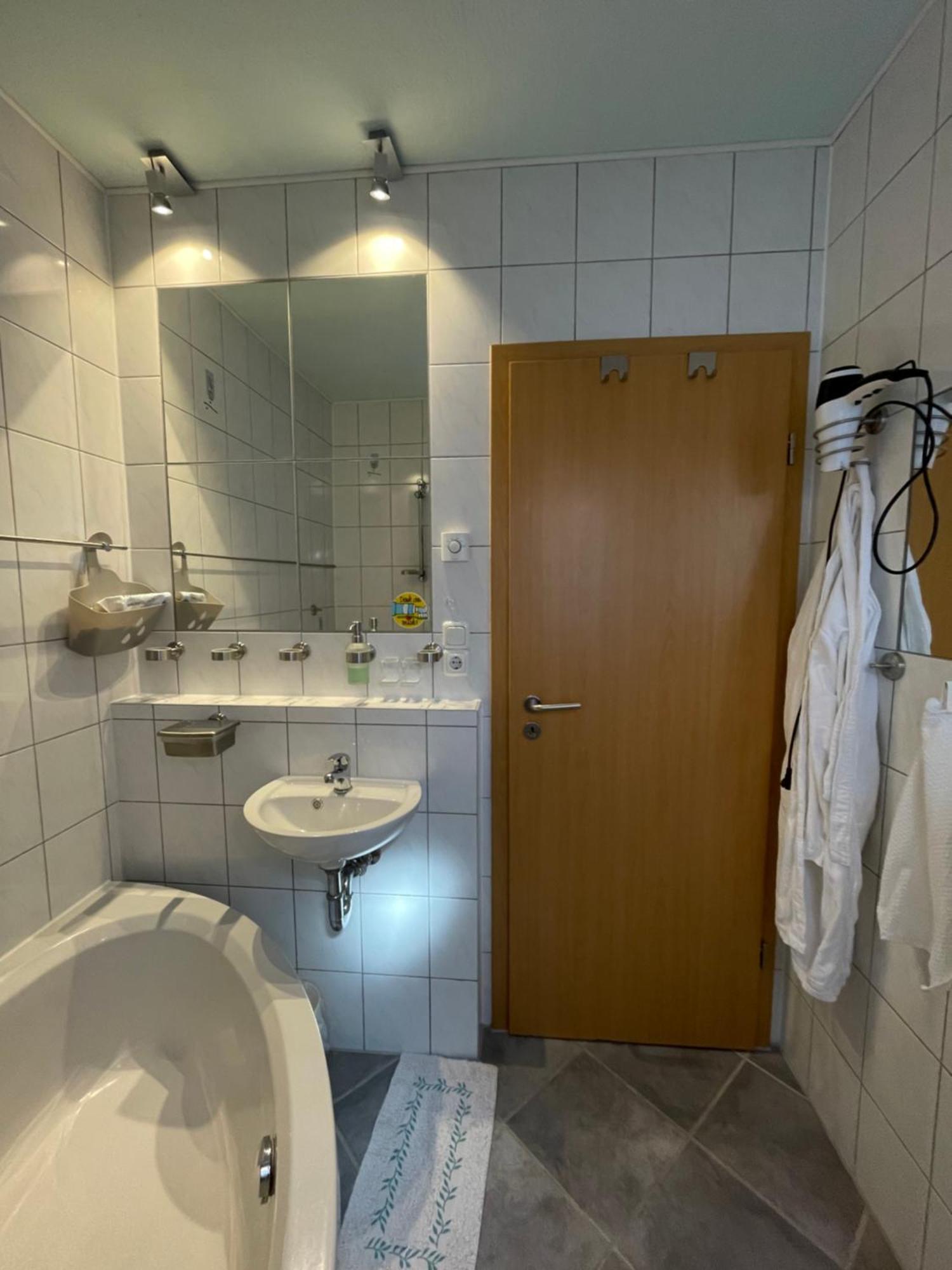 Gemuetliches Haus Im Herzen Des Schwarzwaldes Fuer Bis Zu 9 Personen Elzach Luaran gambar